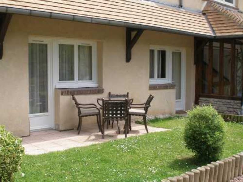 Karma La Residence Normande Connelles Buitenkant foto