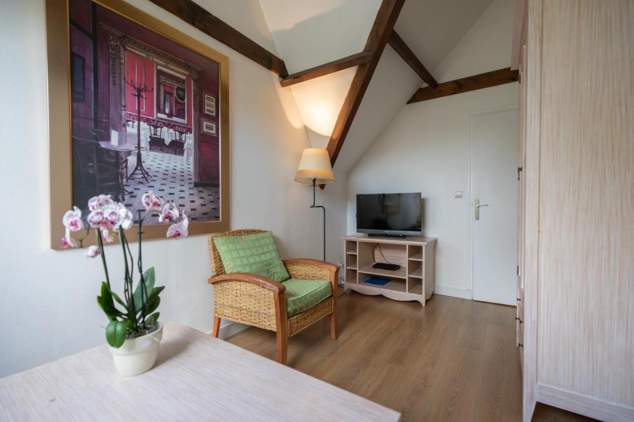 Karma La Residence Normande Connelles Buitenkant foto